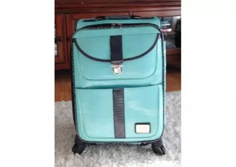 Pretty Turquoise Blue Carry-On Suitcase Womens Wheeled